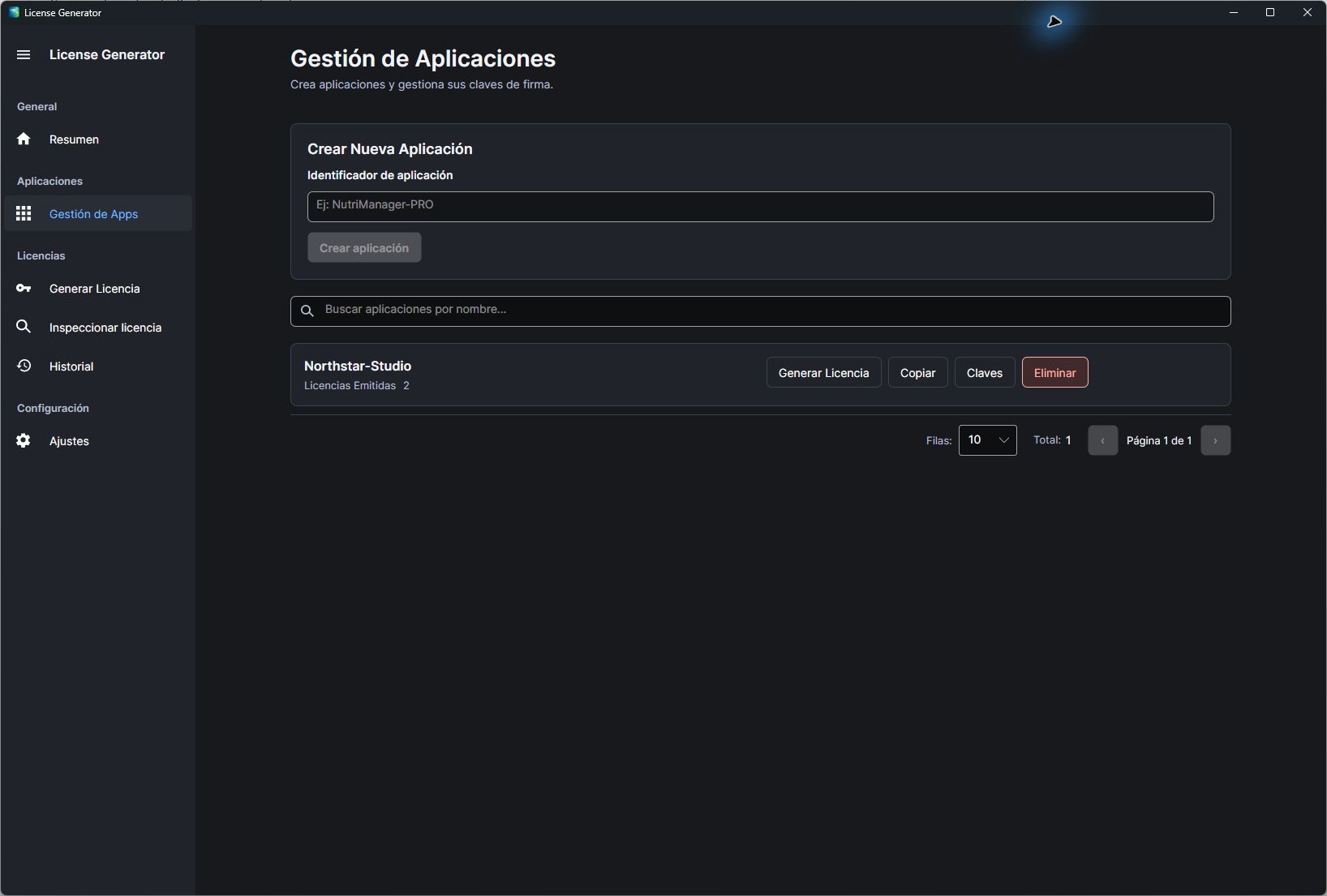 Gestión de aplicaciones: el formulario para crear una aplicación y el producto Northstar-Studio con dos licencias emitidas y sus acciones para generar una licencia, copiar su identificador, abrir sus claves o eliminarlo.